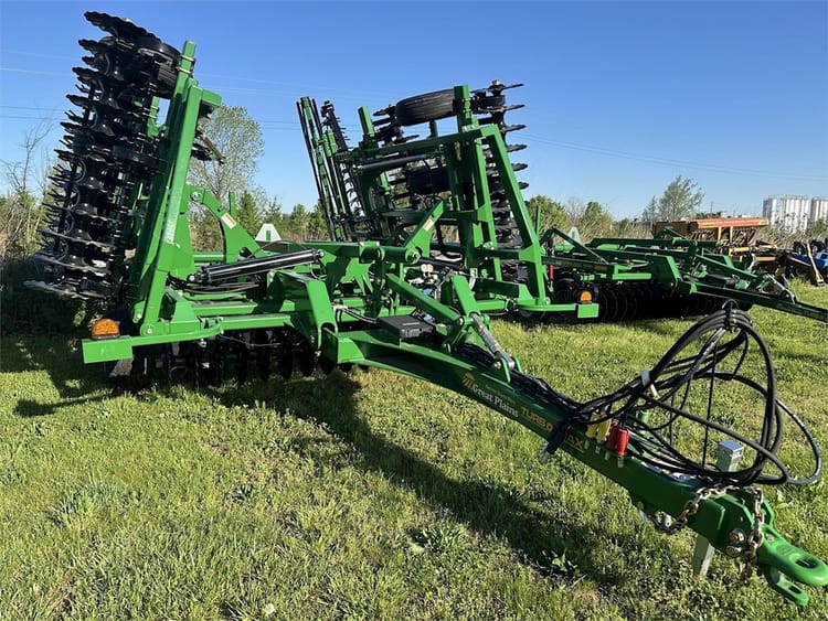 New Great Plains 2400TM – New2400TM