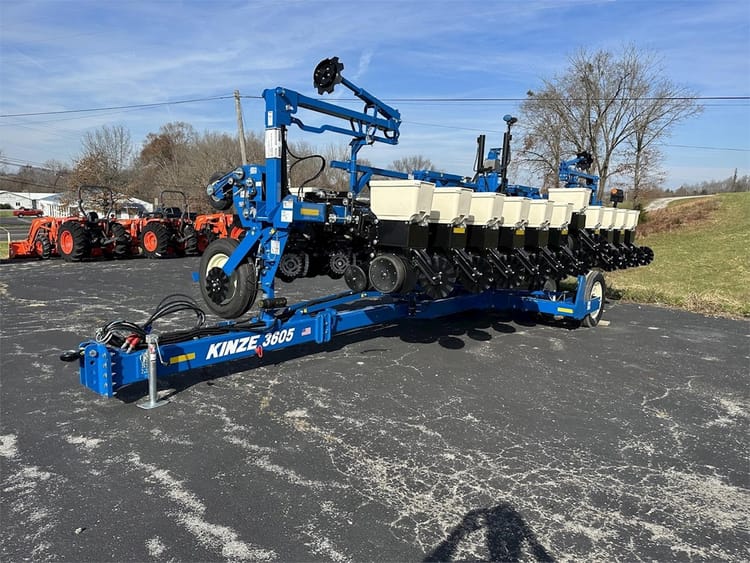 New 2024 Kinze 3605 – New3605