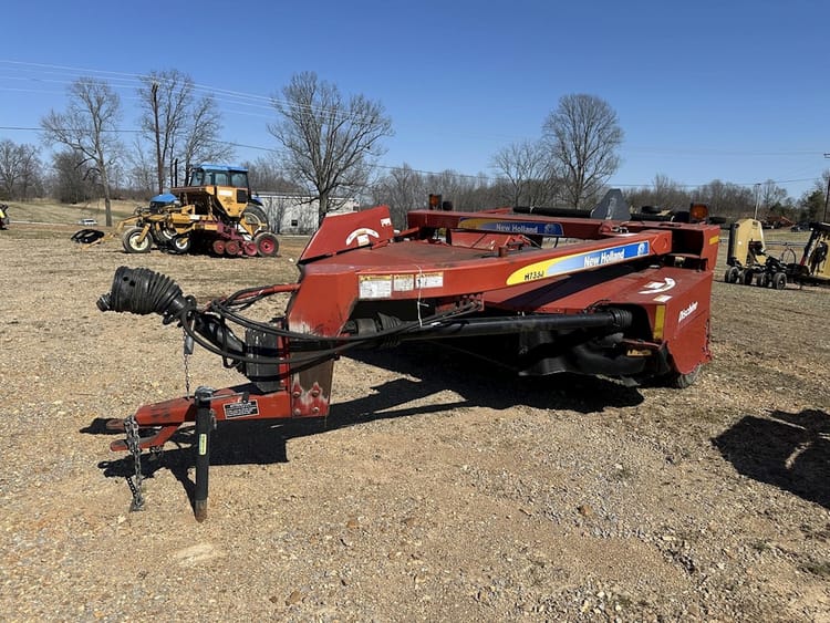 2011 New Holland H7330 – DB345SV