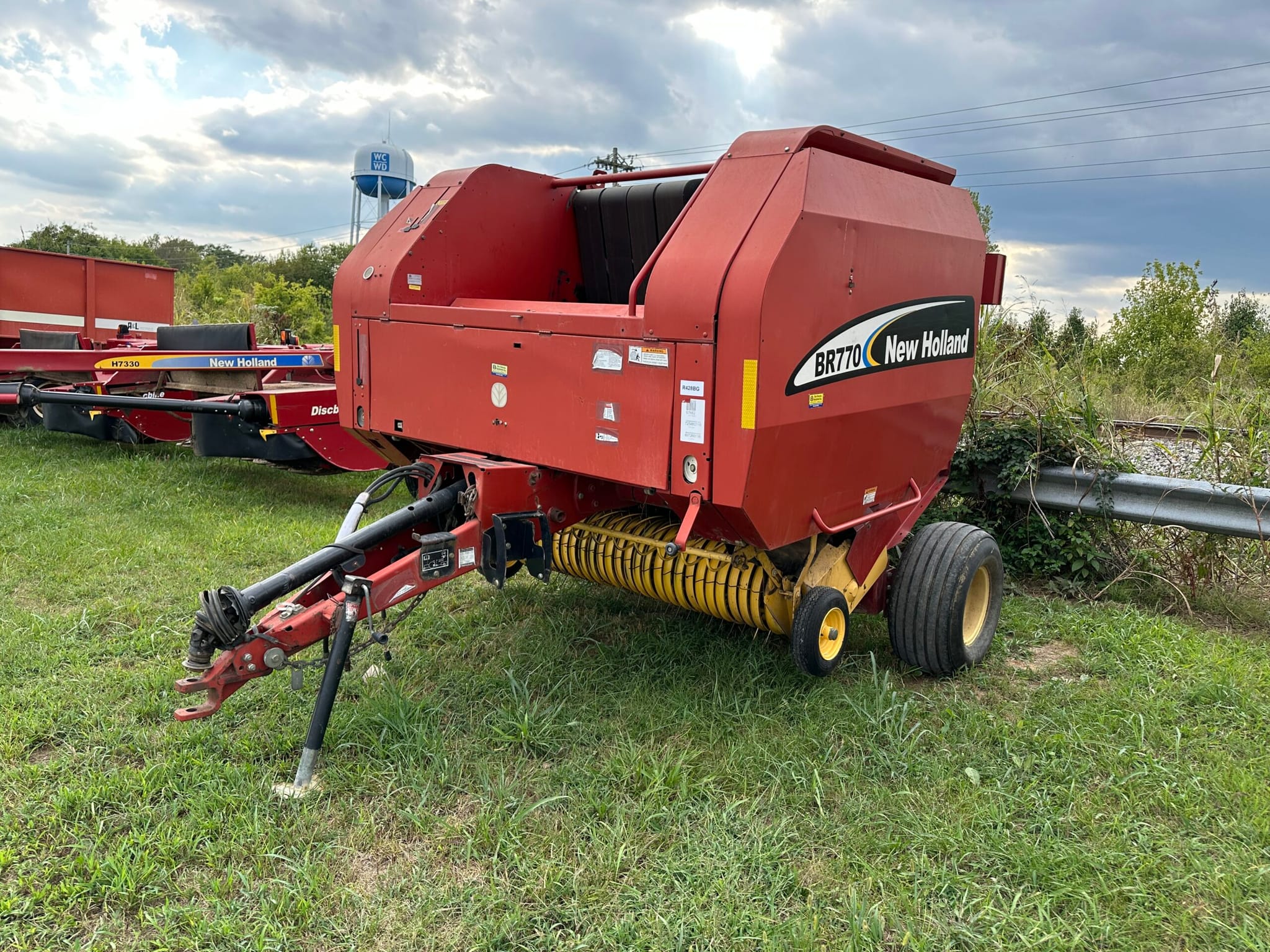2005 New Holland BR770 – R428BG
