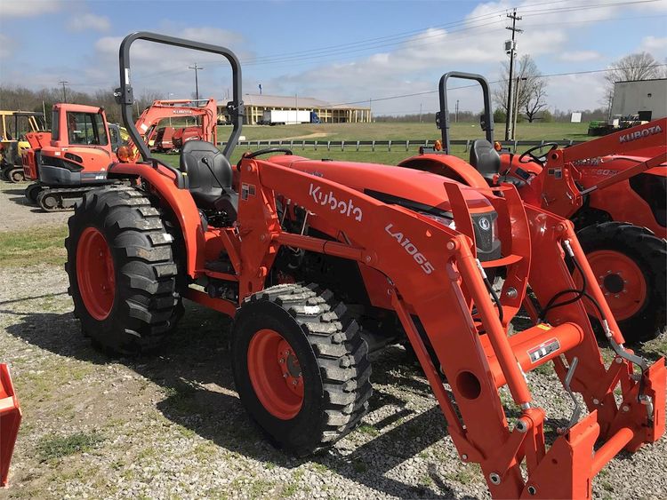 New Kubota MX5400HST
