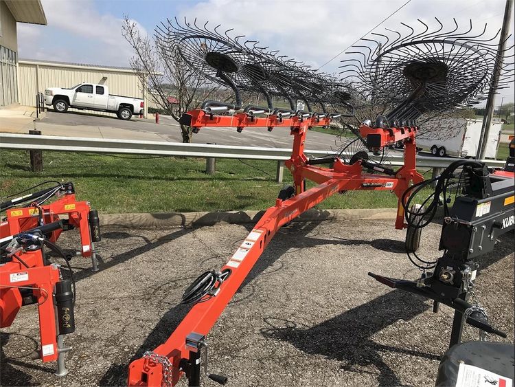 New Kubota RA212CR