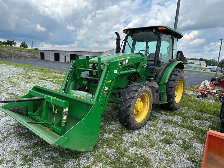 2015 John Deere 5085E – T407CL